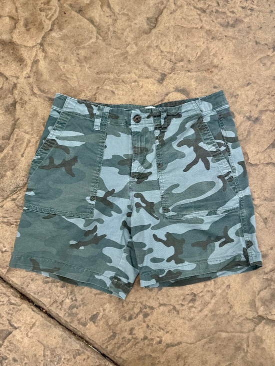 GAP Pants - Gap camo shorts